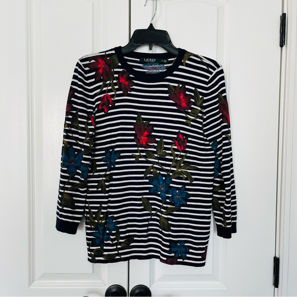Small Lauren Ralph Lauren long sleeve floral print top